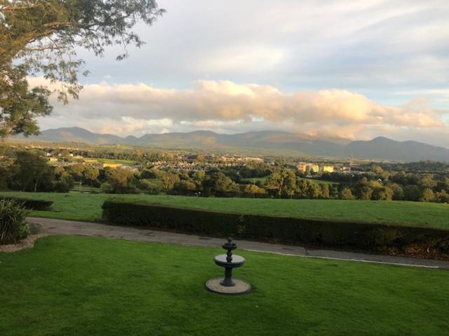 Views Of Killarney Appartement Buitenkant foto